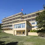 Youth Hostal *