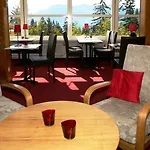 Hostal Youth Crans-Montana