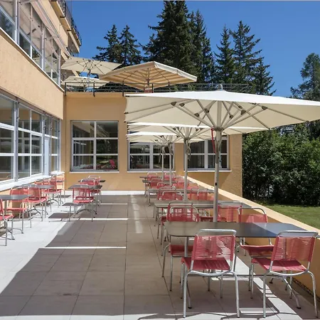 Hostal Youth Crans-Montana